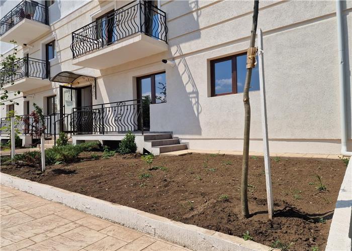 Apartament 2 camere  gradina si parcare intabulata Lunca Cetatuii